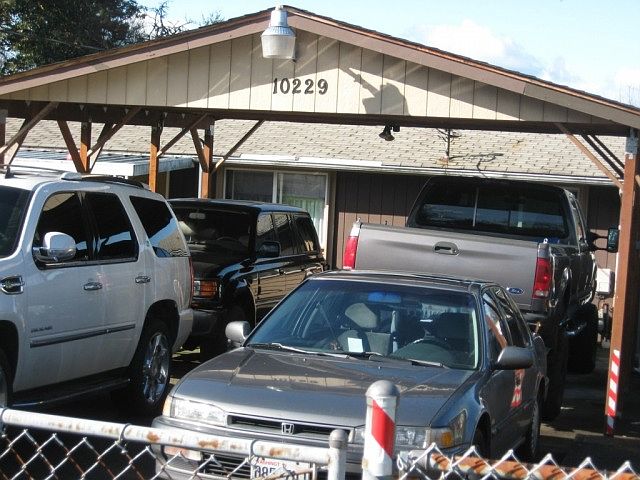 2nd image of 10229 10th Ave SW
