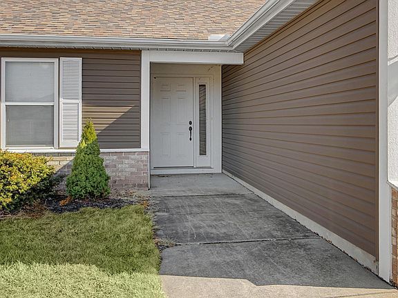 2nd image of 3605 Braddock Dr