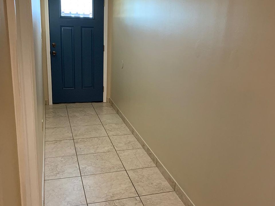 Front entrance hallway.