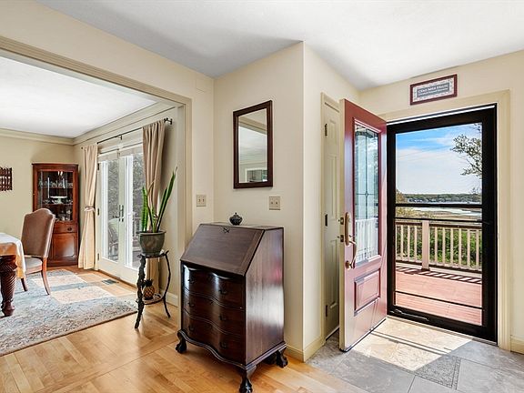 3rd image of 178 Atlantic St