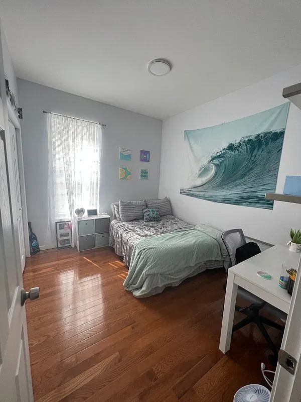 5 bed, 2.0 bath, 1400 sqft, $730 — Photo 3