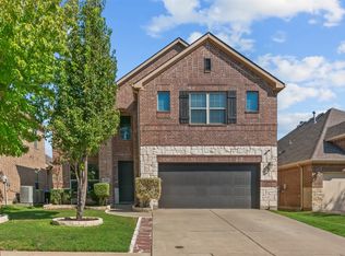1305 Realoaks Dr, Fort Worth, TX 76131