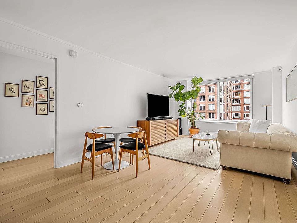 1st image of 212 Warren St APT 9R