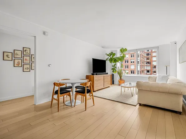 212 Warren St APT 9R, New York, NY 10282