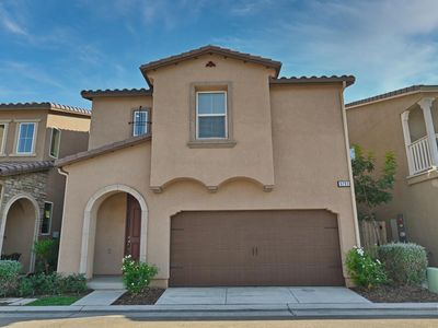 6293 E Valley Edge Dr, Fresno, CA, 93727