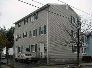 29 Lilac St, Pawtucket, RI 02860