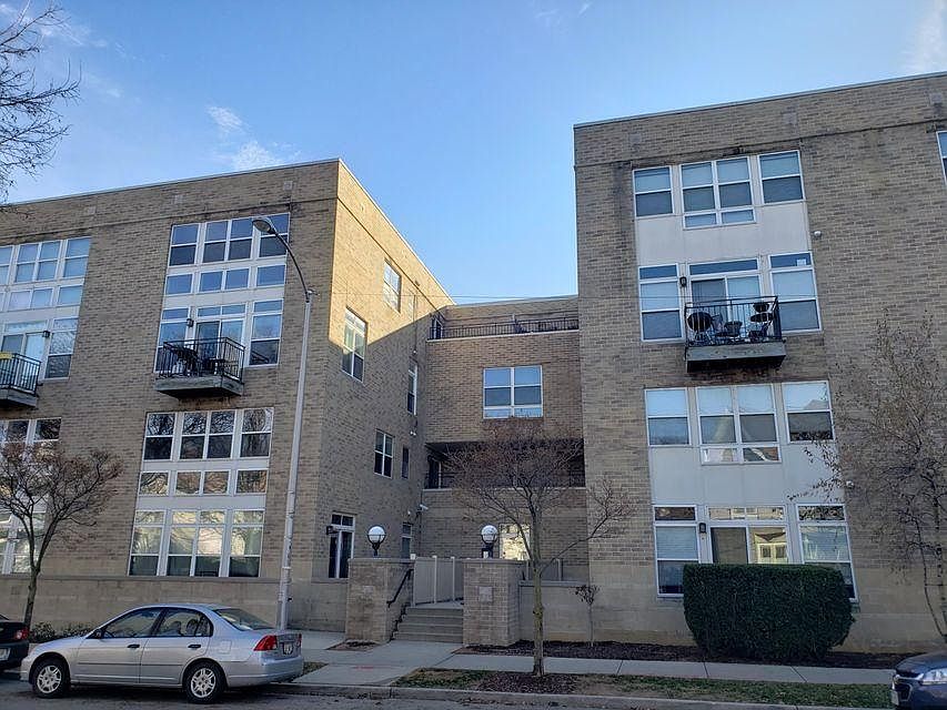1st image of 1550 N Warren Ave APT 307