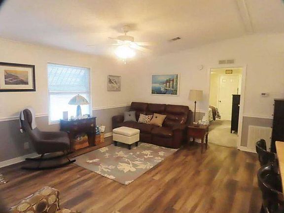 3rd image of 2517 Prairie Dr