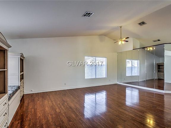 3rd image of 4940 Richborough Ct