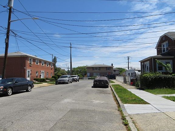 5th image of 1369 Star Ave