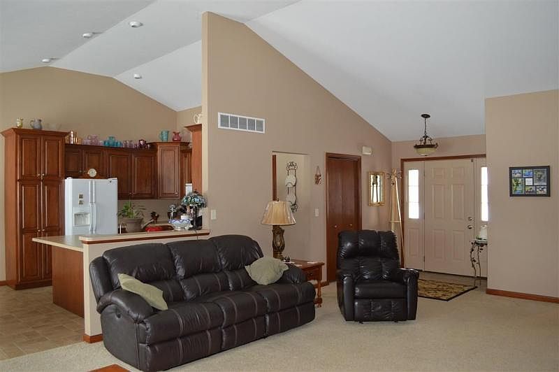 1st image of 16205 Easton Ct