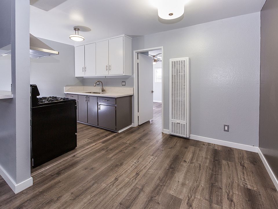 1st image of 2455 Pasadena Ave APT 2