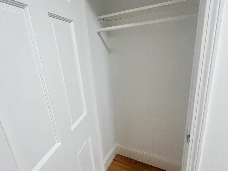 51 Joy St #1R — Photo 5