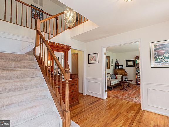 5th image of 13937 Valley Country Dr