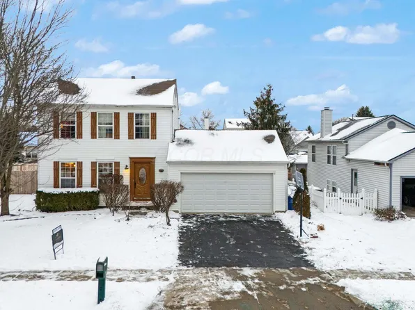 660 Wynstone Dr, Lewis Center, OH 43035