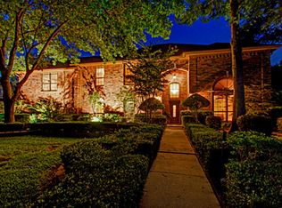 2902 Weems Way, Rowlett, TX 75088