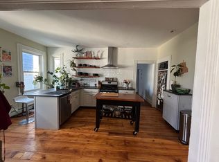 20 Woodbine St #1, Providence, RI 02906