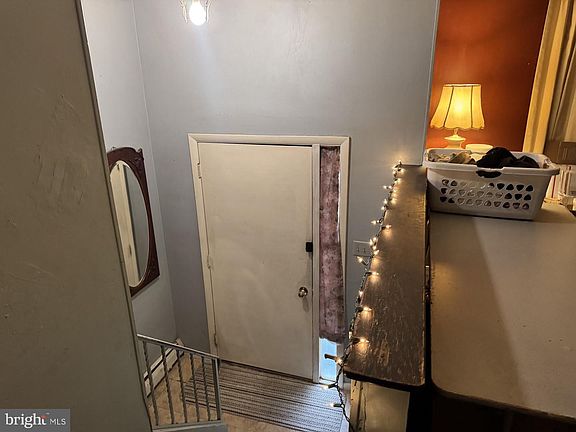 4th image of 31 Deer Park Dr
