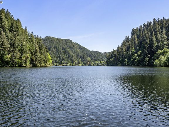 3rd image of 1901 Loon Lake Rd