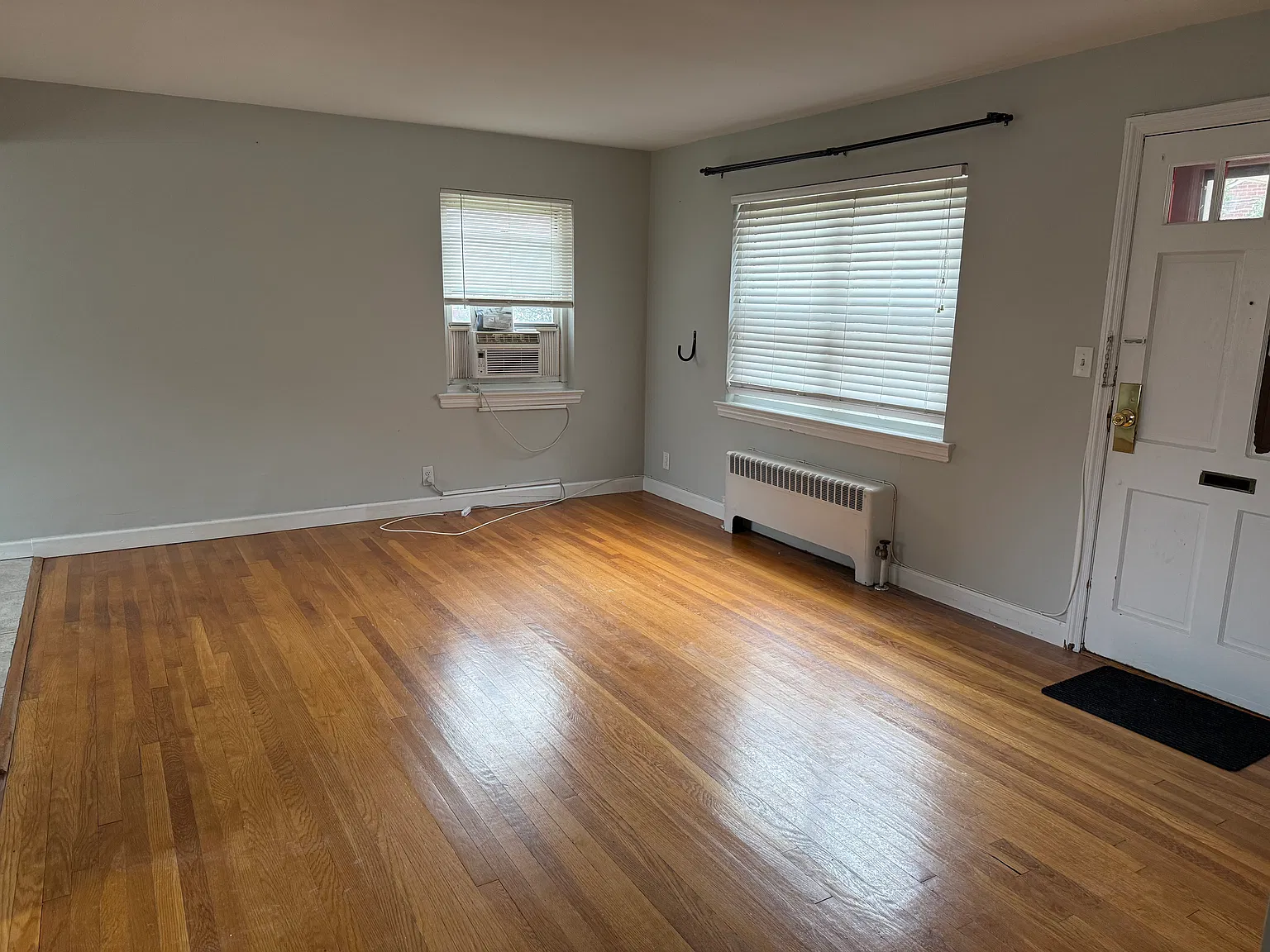 2 bed, 771 sqft, $2,350 — Photo 4