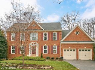 695 Old Hunt Way, Herndon, VA 20170
