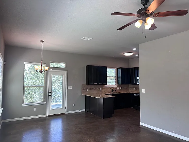 200 Mauna Kea Ln #A — Photo 3