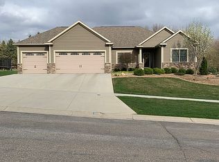 1872 Shannon Oaks Blvd NE, Rochester, MN 55906