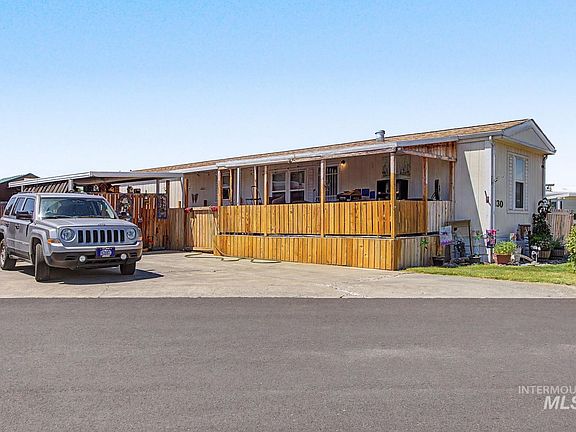 3rd image of 2015 6th Ave Spc 130