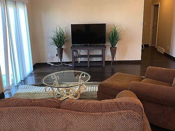 5th image of 2513 Westridge Dr