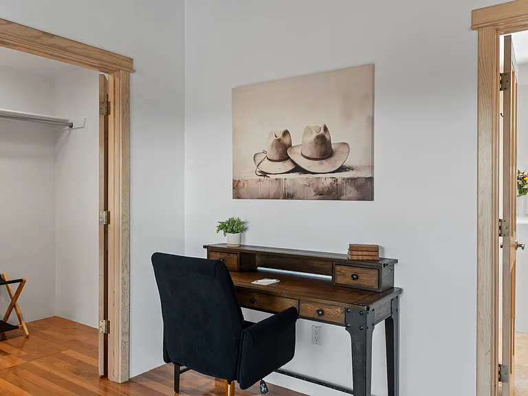 970 Thunderbird Ct — Photo 19