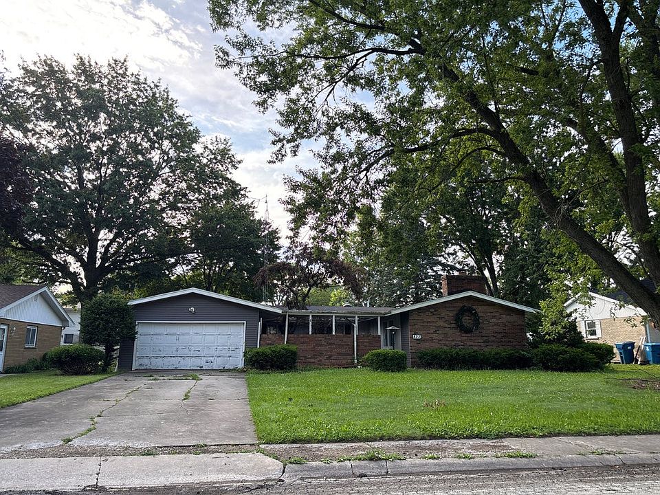 1st image of 822 S Main Ave