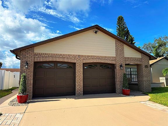 2nd image of 2526 FIELDCREST COURT