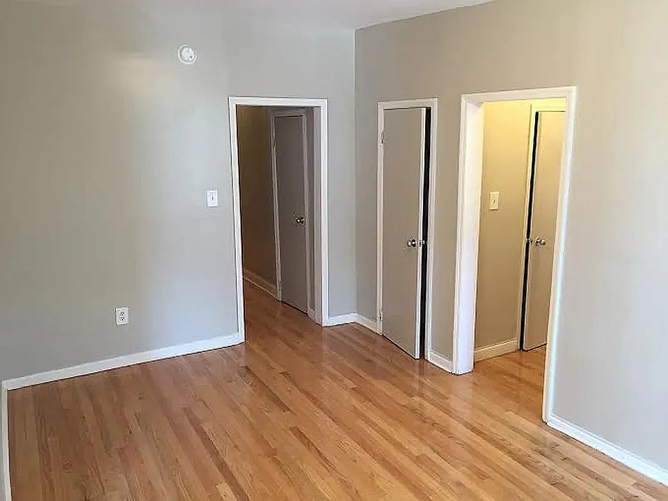 1st image of 975 Washington Ave APT 2E