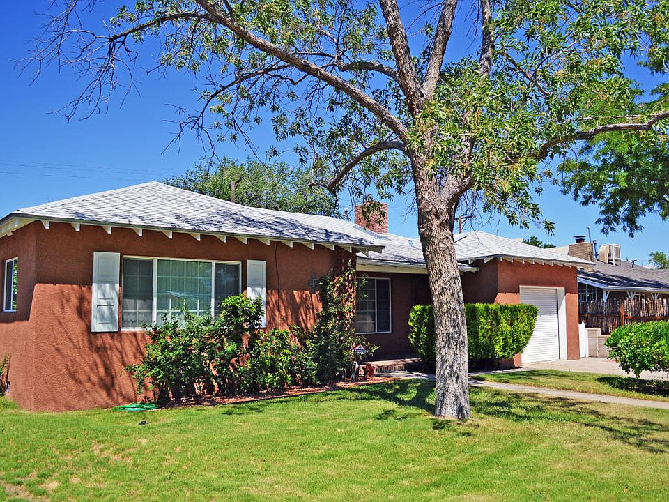 1st image of 725 Hermosa Dr NE