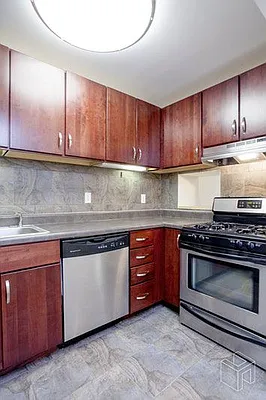 Rented by Halstead Real Estate | media 4