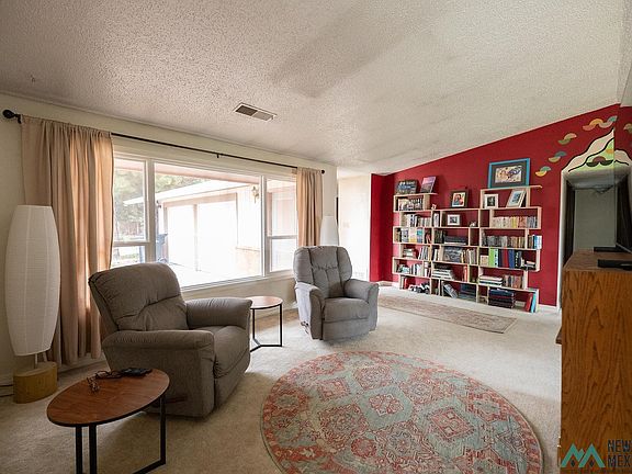 4th image of 829 Mount Taylor Ave