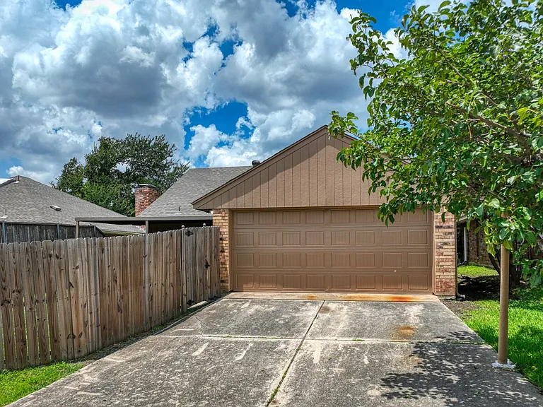 1766 Arledge — Photo 35