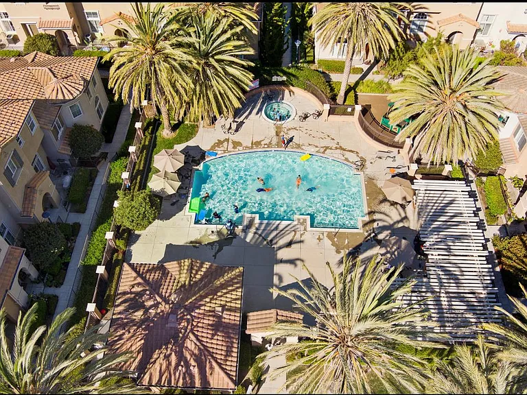 4467 Moulin Pl — Photo 25