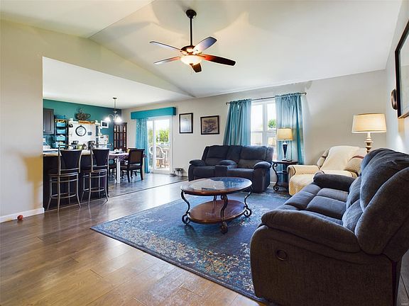 4th image of 905 Kaestner Dr