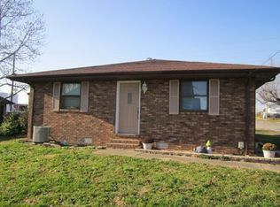 301 S 1st St, Petersburg, IN 47567
