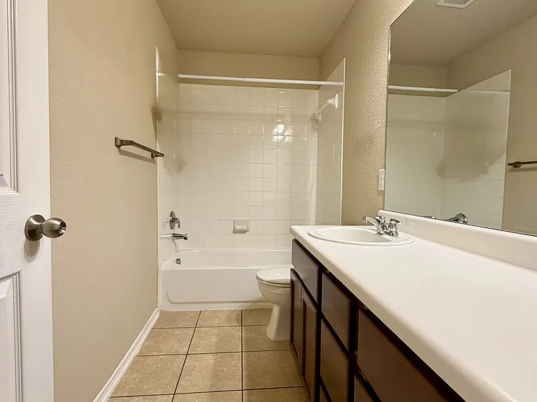 419 Dolly Dr — Photo 16