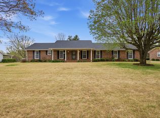 1403 Timberwood Dr, Columbia, TN 38401
