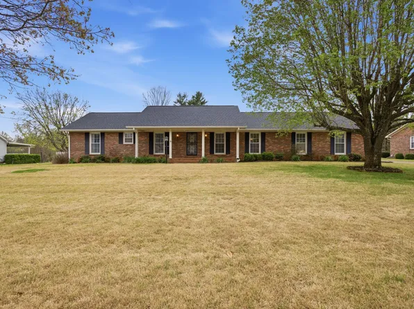 1403 Timberwood Dr, Columbia, TN 38401