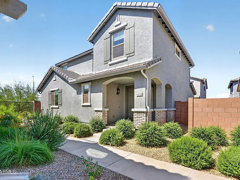 14253 W Buckskin Trl — Photo 2