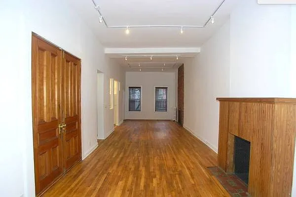 Rented by Rapid Realty Cobble Hill | media 2