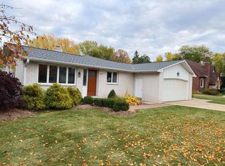 3715 S Clay St, Green Bay, WI 54301