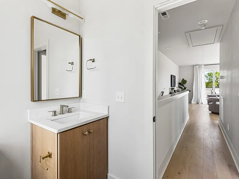 2305 Eastland Ave #A — Photo 41