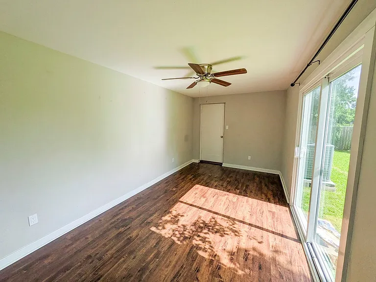 460 Belvedere Dr — Photo 9