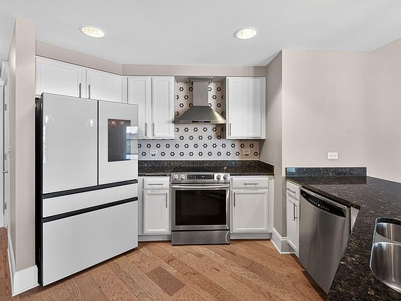 4th image of 222 Glenwood Ave APT 605