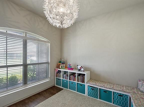 5th image of 5112 Meadow Ln